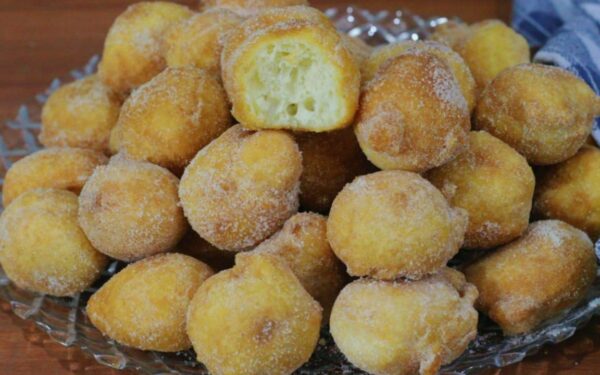 Bolinho de Chuva Fofinho e Sequinho – Receita fácil com sabor de infância
