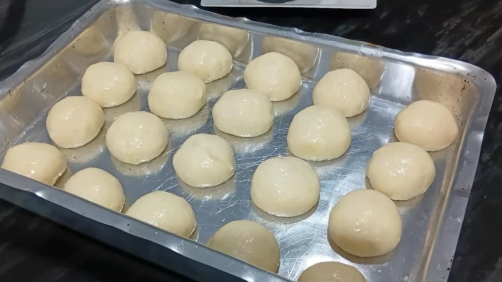 Como Congelar Pão de Queijo Caseiro Modele, Congele e Asse Direto do Freezer