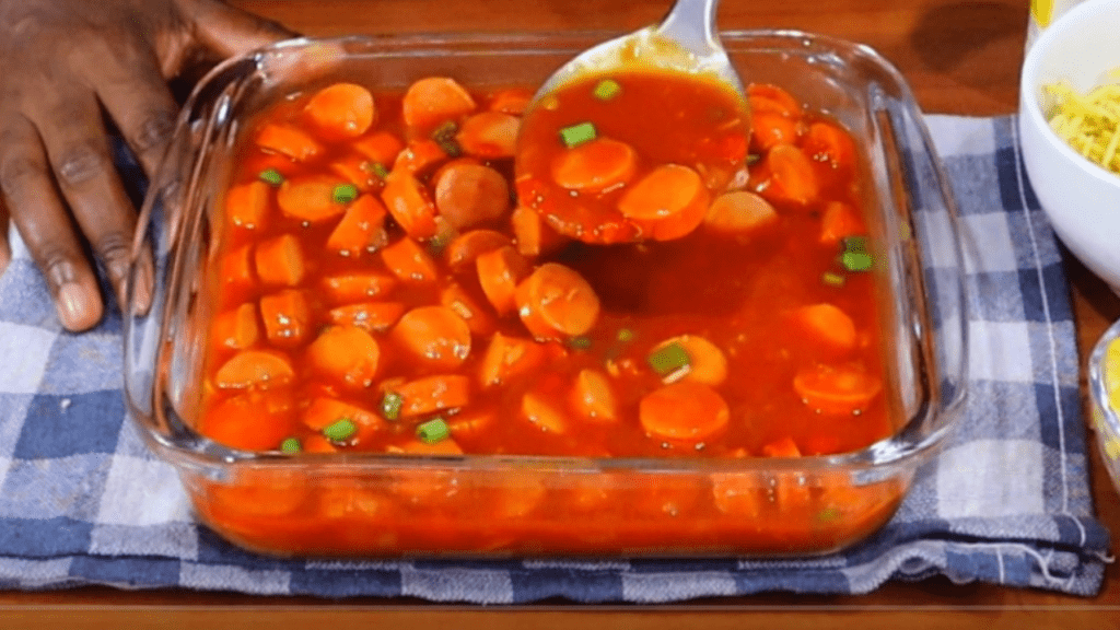 Molho de Cachorro-Quente ou Hot Dog Simples e Saboroso. 1 Molho de Cachorro Quente ou Hot Dog Simples e Saboroso
