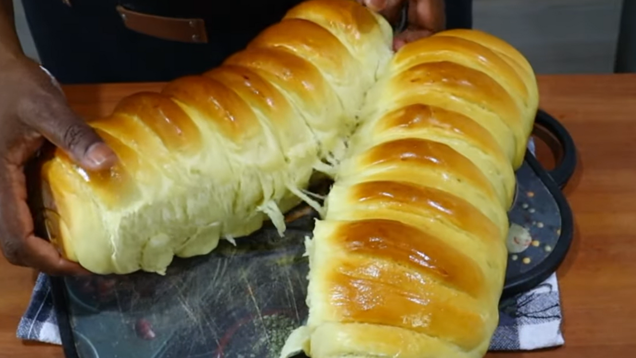 Para que serve o leite em pó na massa de pão? Descubra a função e quando usar