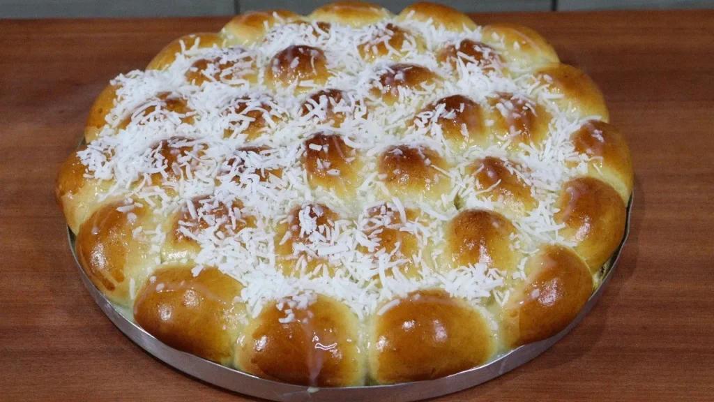 Pão Caseiro Fofinho com Calda de Leite Condensado. 1 Pao Caseiro Fofinho com Calda de Leite Condensado scaled