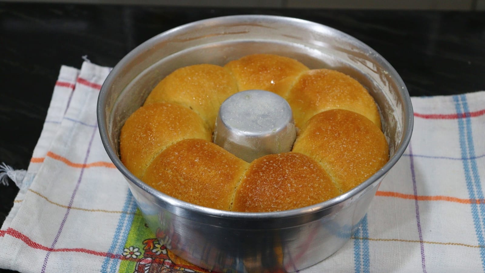 Pão Caseiro Fofinho que Cresce Muito : Receita Fácil e Deliciosa.