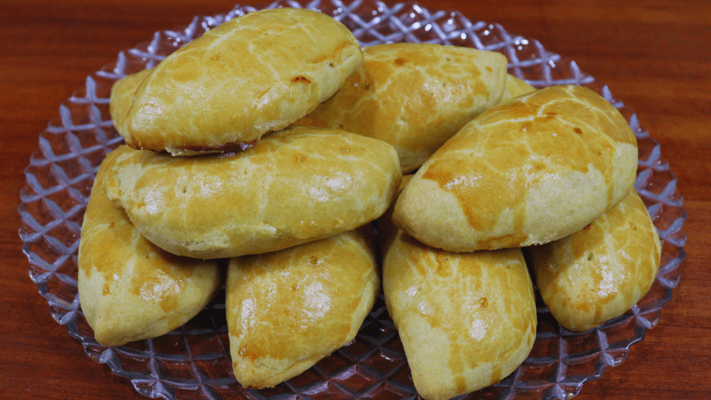 Pastel Assado com Massa Leve e Recheio Cremoso Irresistível 1 Pastel Assado com Massa Leve e Recheio Cremoso Irresistivel