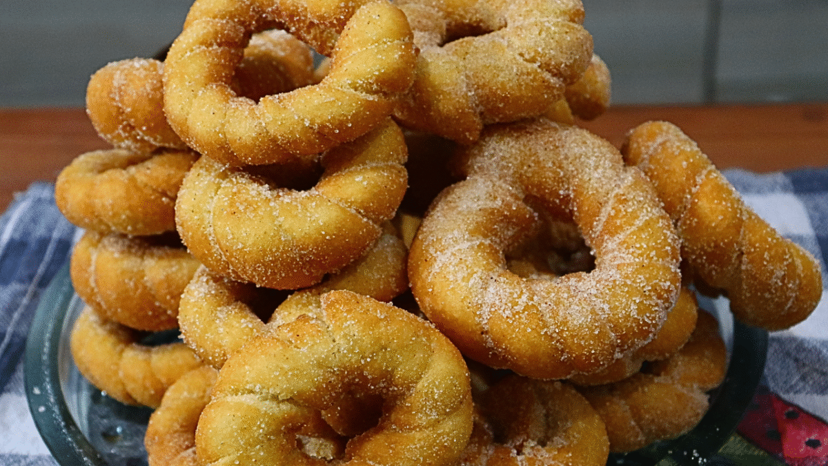 Receita fácil de Rosquinha Frita de Vinagre Sequinha e Fofinha