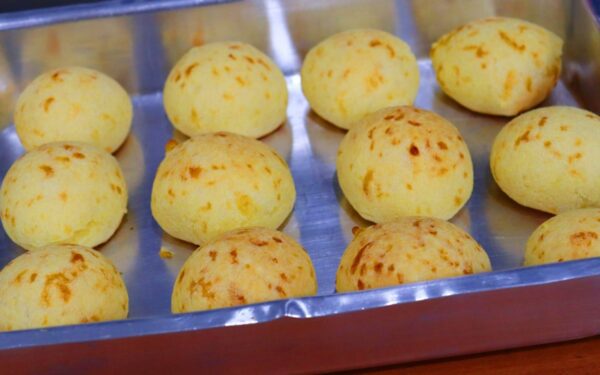 Pão de Queijo Tradicional: Receita Simples e Deliciosa