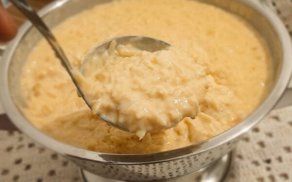 Delicioso Arroz Doce Cremoso com Doce de Leite