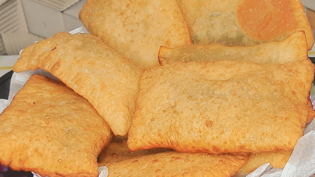 pastel de feira scaled