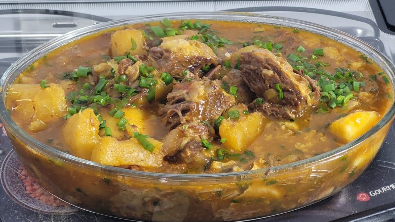 Receita fácil de Vaca Atolada: Carne e Mandioca Deliciosa